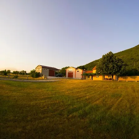 Za Odmor Svitavac Vila *