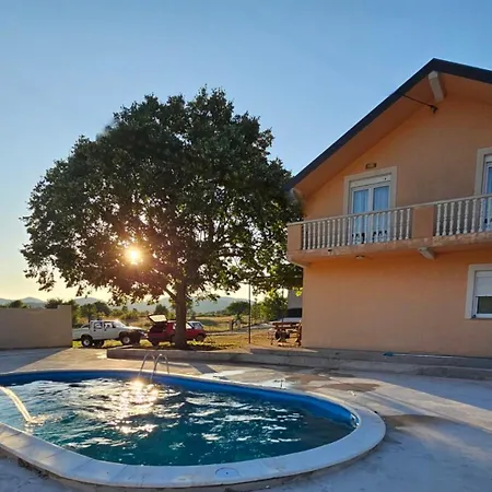 Za Odmor Svitavac Vila *